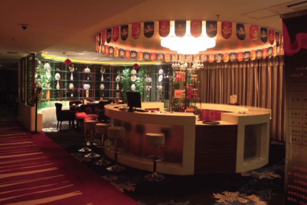 夜晚成都拥堵路,养生休闲两不误(成都夜晚堵车图片) 夜晚成都拥堵路,养生休闲两不误(成都夜晚堵车图片)